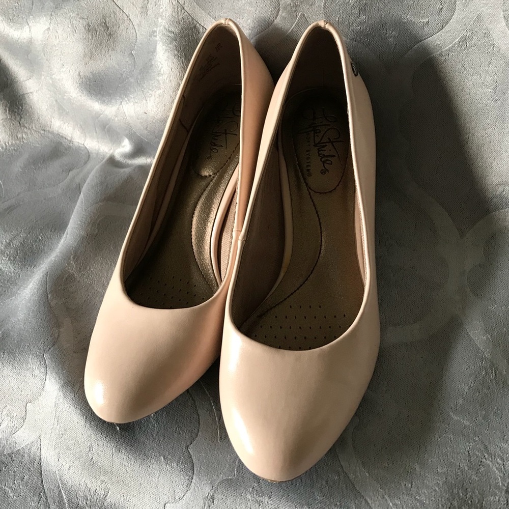 Life stride pink heels. Size 6.5
